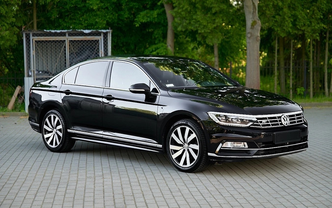 Volkswagen Passat cena 79800 przebieg: 171400, rok produkcji 2019 z Suchowola małe 742